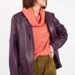 Blazer Kelly