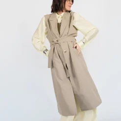 Trench Tyra