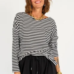 T-shirt over taglio laser a righe