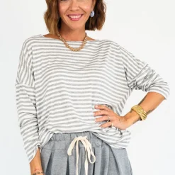 T-shirt over taglio laser a righe